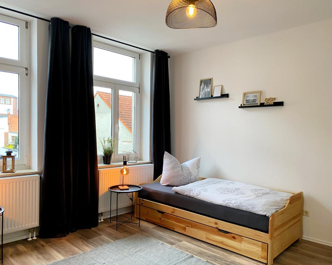 Elbnahe Ferienwohnung Mit 2 Schlafzimmern Coswig  Exterior foto